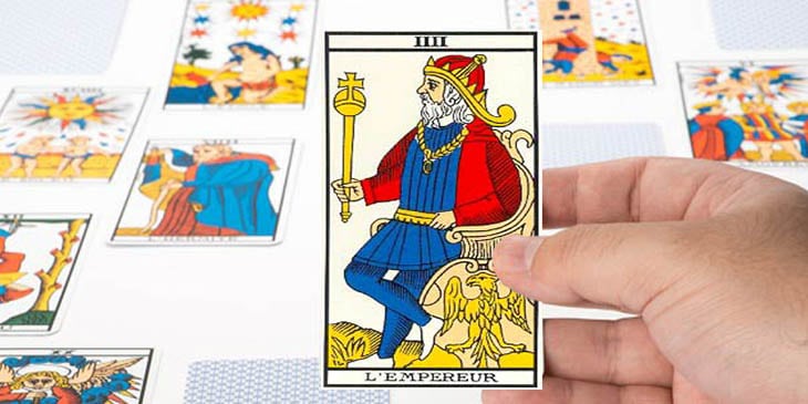Que signifie la carte "L'Empereur" dans le Tarot ?